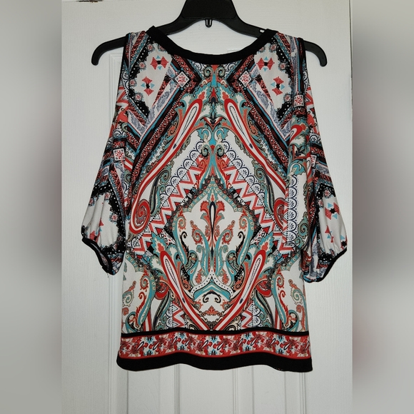 Cold shoulder blouse,  beige by eci, size large - Picture 4 of 4